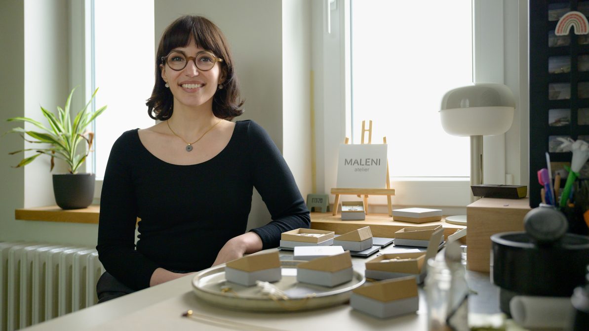 Maleni atelier: <br>Glina i začini spojeni u nakit sa dušom 1 maleni 01