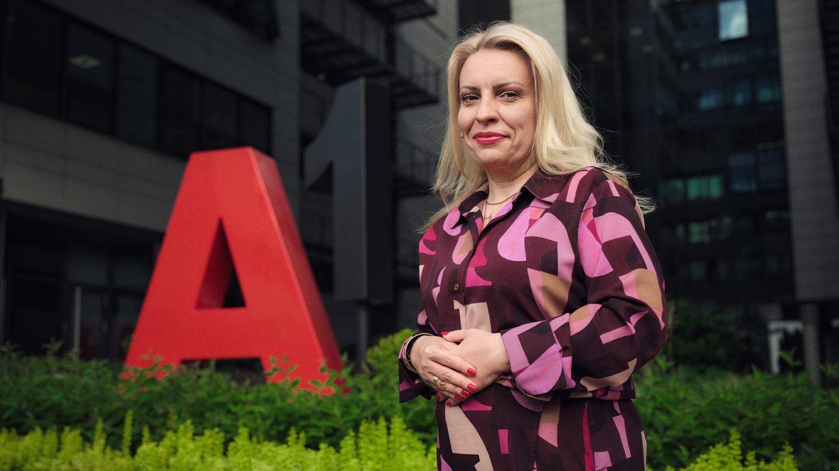 Branka Pudrlja Durbaba: <br>Infrastruktura, bezbednost i podrška za biznise u digitalnom svetu 1 branka pudrlja durbaba 01