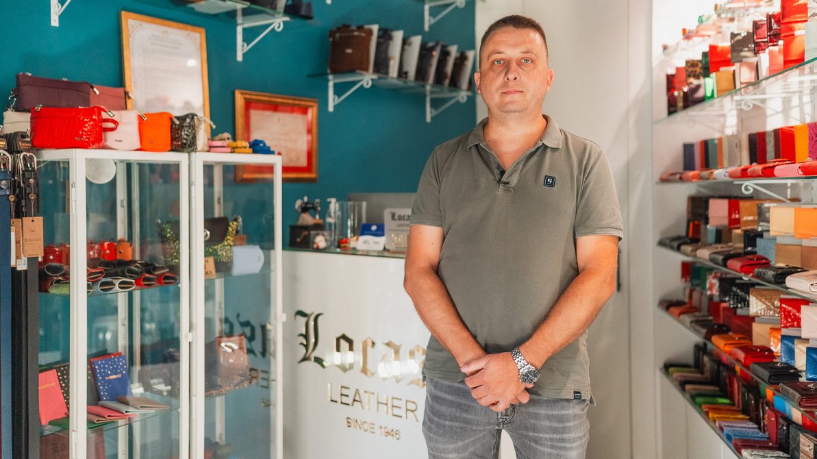 Locass: <br>Kožna galanterija sa pečatom tri generacije 1 locass 01
