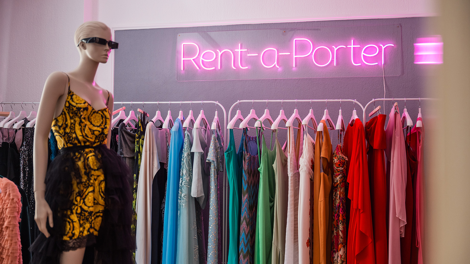 Rent-a-Porter: <br>Iznajmljivanje dizajnerskih haljina, blejzera i aksesoara 2 rent a porter 02