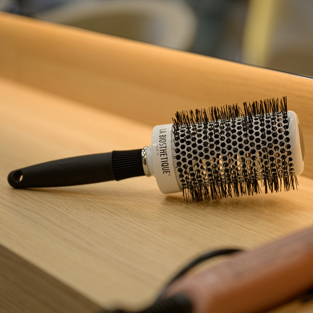 HappyTeam frizerski salon: <br>Kad žena padobranac pronađe frizerske makaze 11 sq happyteam 06