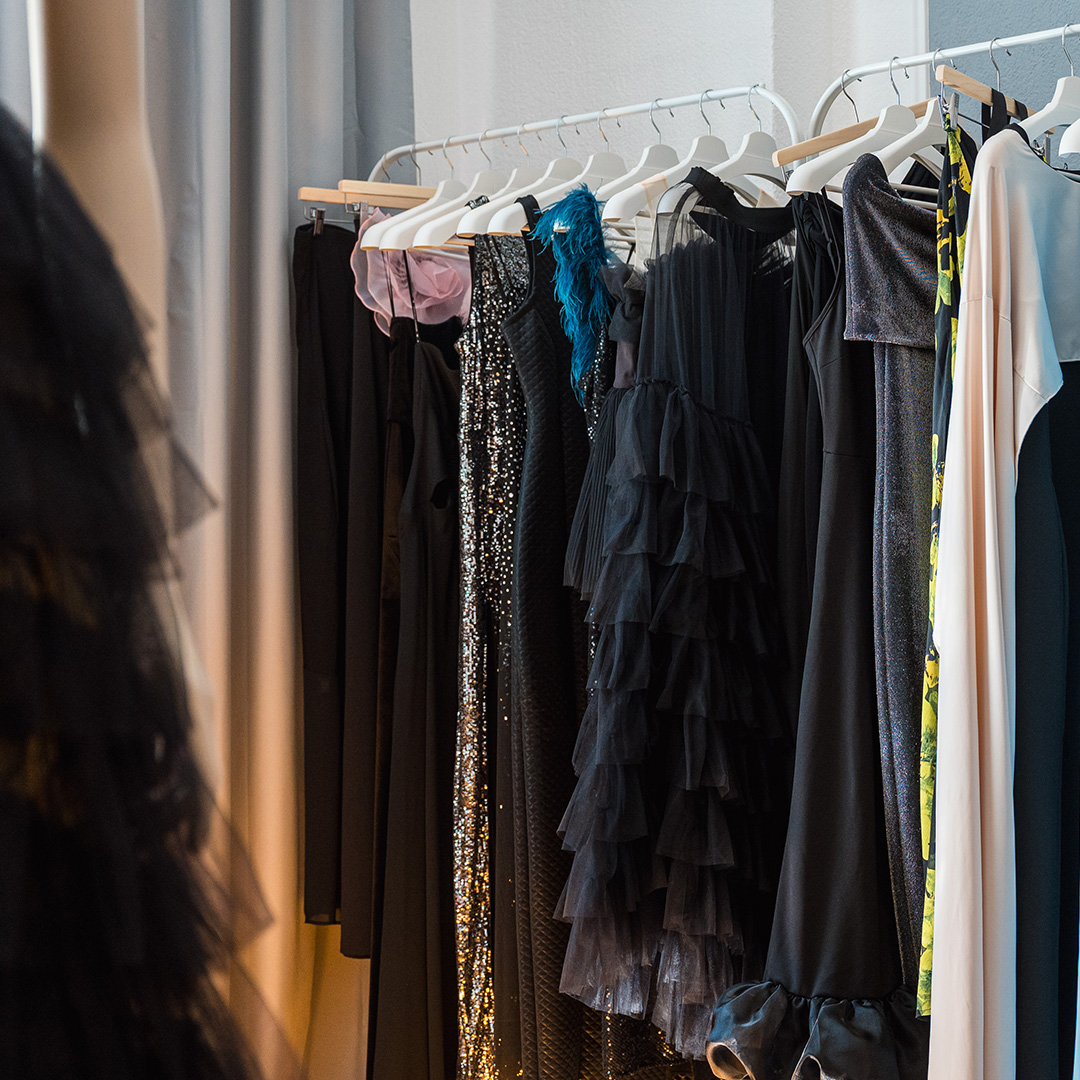 Rent-a-Porter: <br>Iznajmljivanje dizajnerskih haljina, blejzera i aksesoara 11 sq rent a porter 07