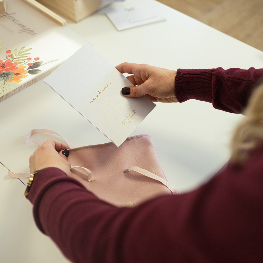 Ellie and Mo: <br>Personalizovane kutije za čuvanje neprocenjivih dečjih uspomena 12 sq elllie and mo 07