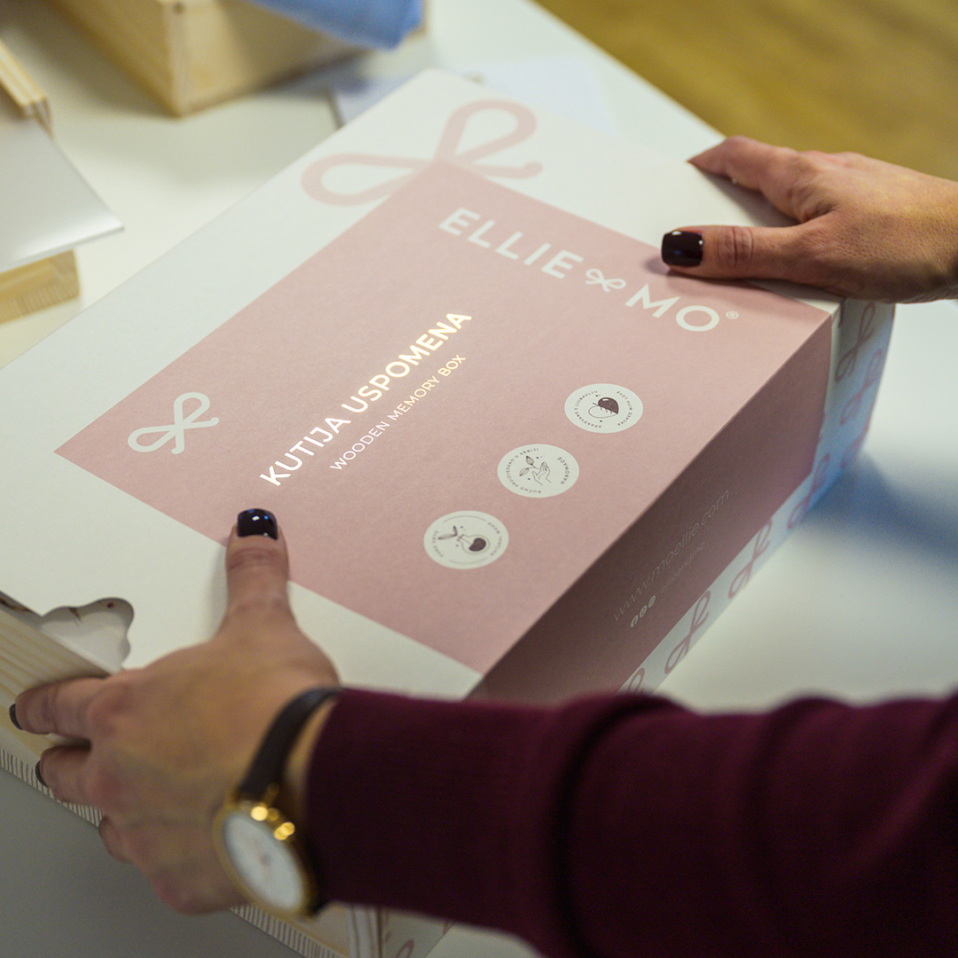 Ellie and Mo: <br>Personalizovane kutije za čuvanje neprocenjivih dečjih uspomena 13 sq elllie and mo 08