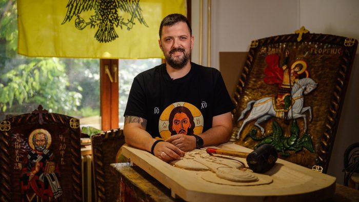 pax carved wood 01